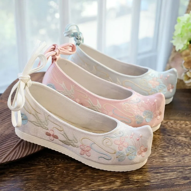 New Ancient Chinese Traditional Hanfu Dance Performance Embroidery Canvas Flat Shoes Oriental Women Wedding Ankle Strap Shoes