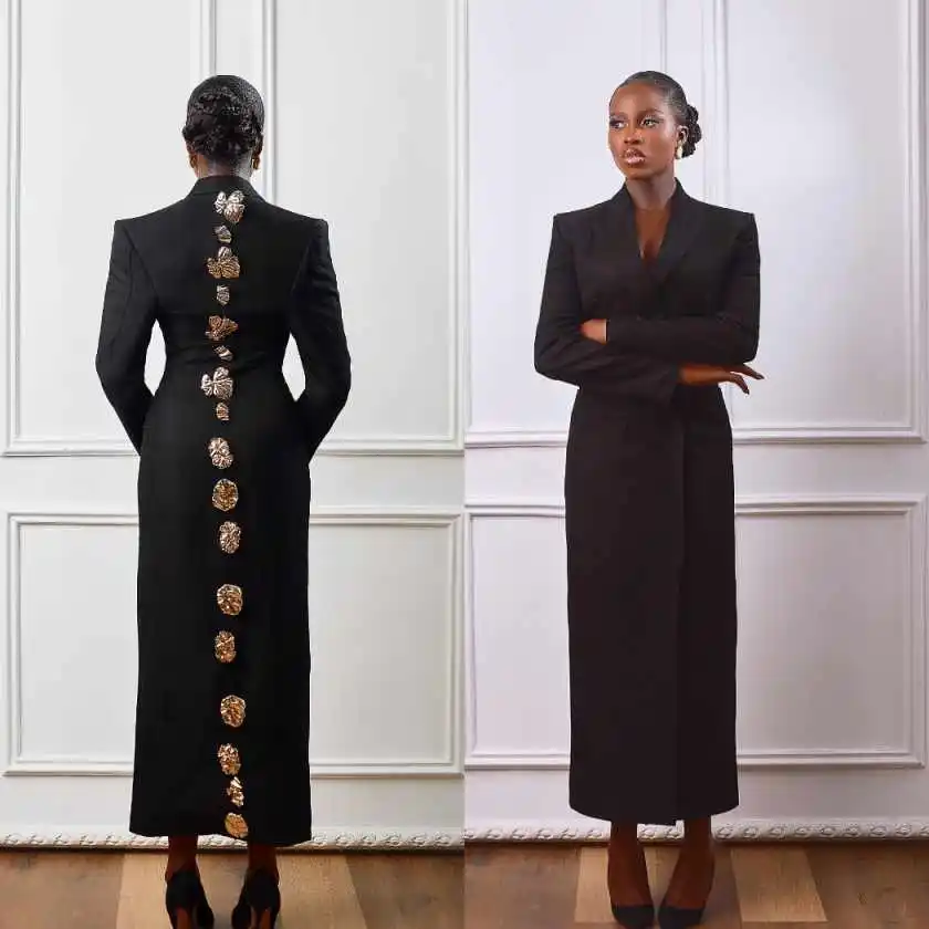 Modisches Damen Langes Blazerkleid mit Metallknöpfen Maßgeschneiderte Mädchen-Abendgarderobe für Abschlussball, Fotografie und Roter Teppich Einteiler