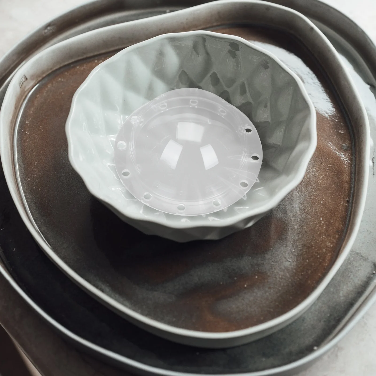 

1Pcs Acrylic Half-Ball Cover Transparent Micro Landscape Displaying Cover for Silk Flowers and Decorative Items