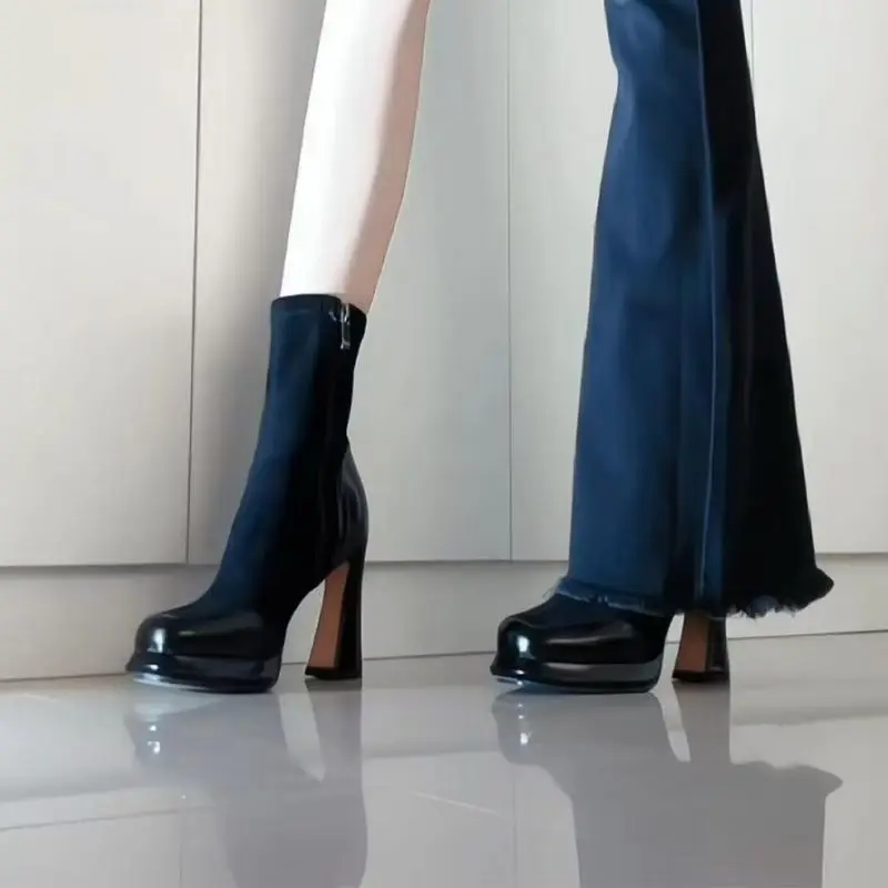 botas-curtas-de-camurca-com-bico-quadrado-para-mulheres-versao-coreana-pretas-com-salto-alto-e-efeito-emagrecedor-outono-e-inverno-2026