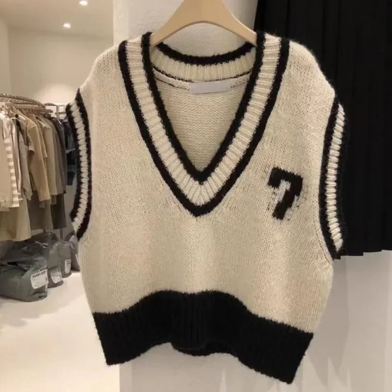 Gilet lavorato a maglia pullover senza maniche con lettera retrò coreana da donna 2025 Gilet maglione con scollo a V allentato autunno outwear