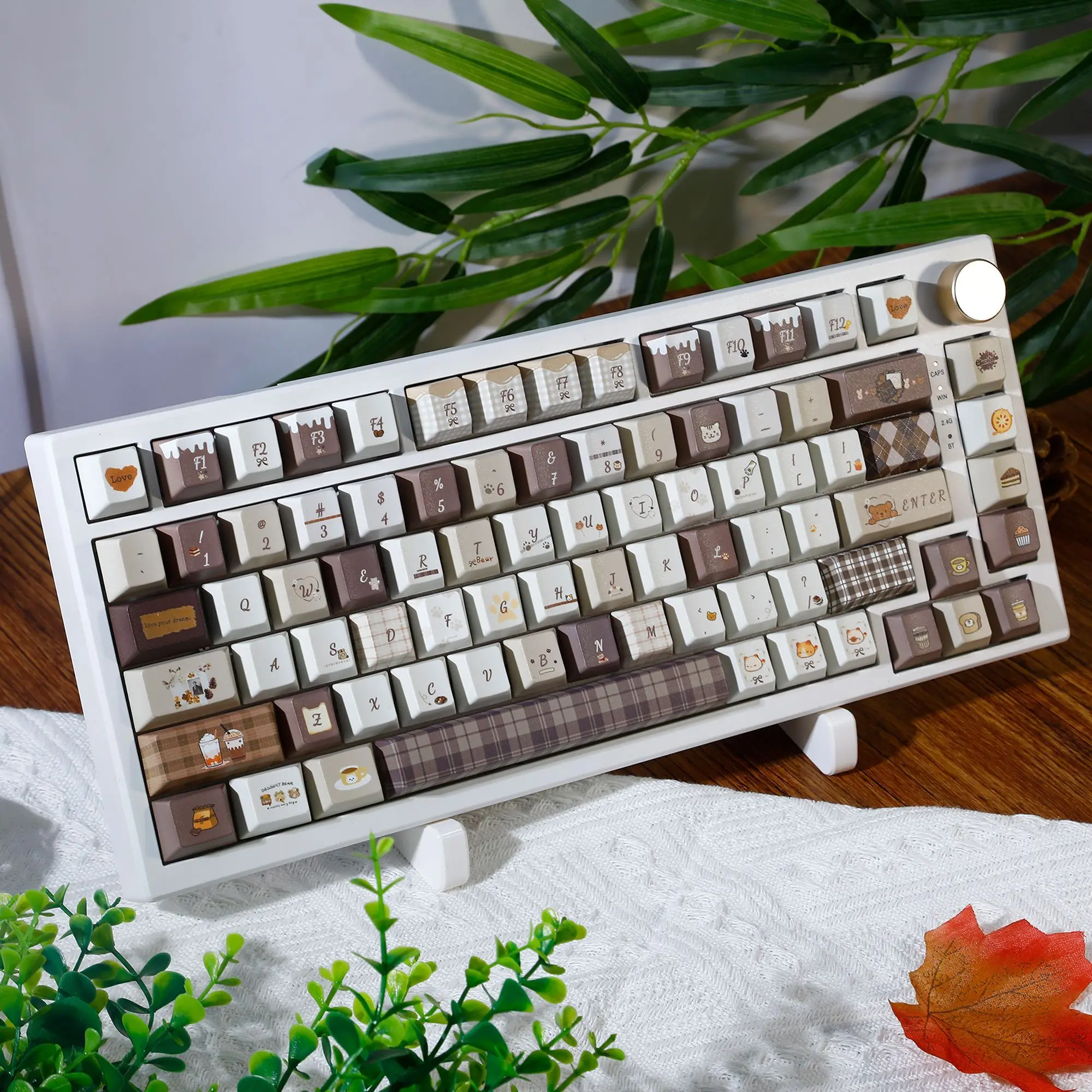 Cat Cafe PBT Keys Cherry Keycaps Cute Keycap Gift for Girl Cute Dye Sublimation Mechanical Keyboard for Made68 Mad68 Wooting 60