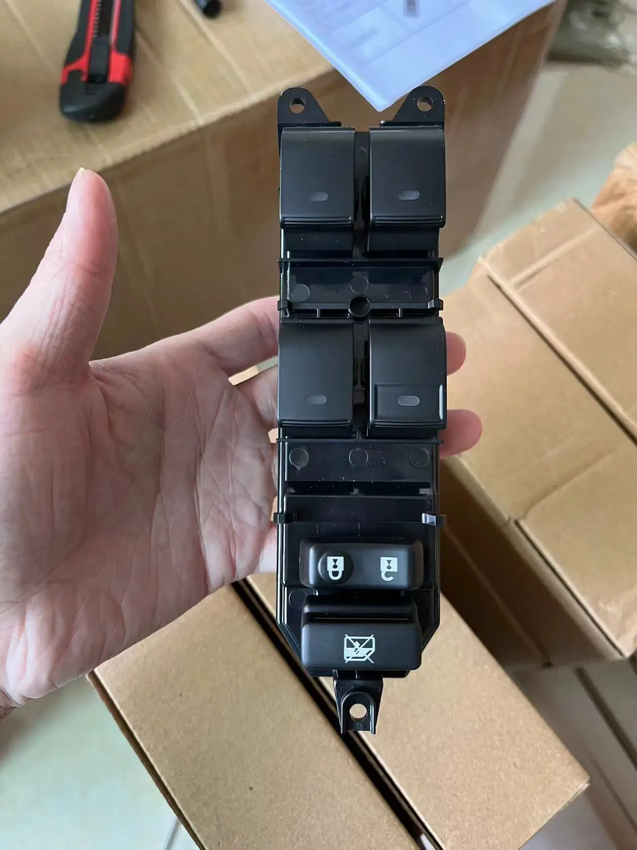 

1pc 84040-33100 Power Window Switch For T-oyota Camry-Prius Land-Cruiser Prado 84040 33100 8404033100