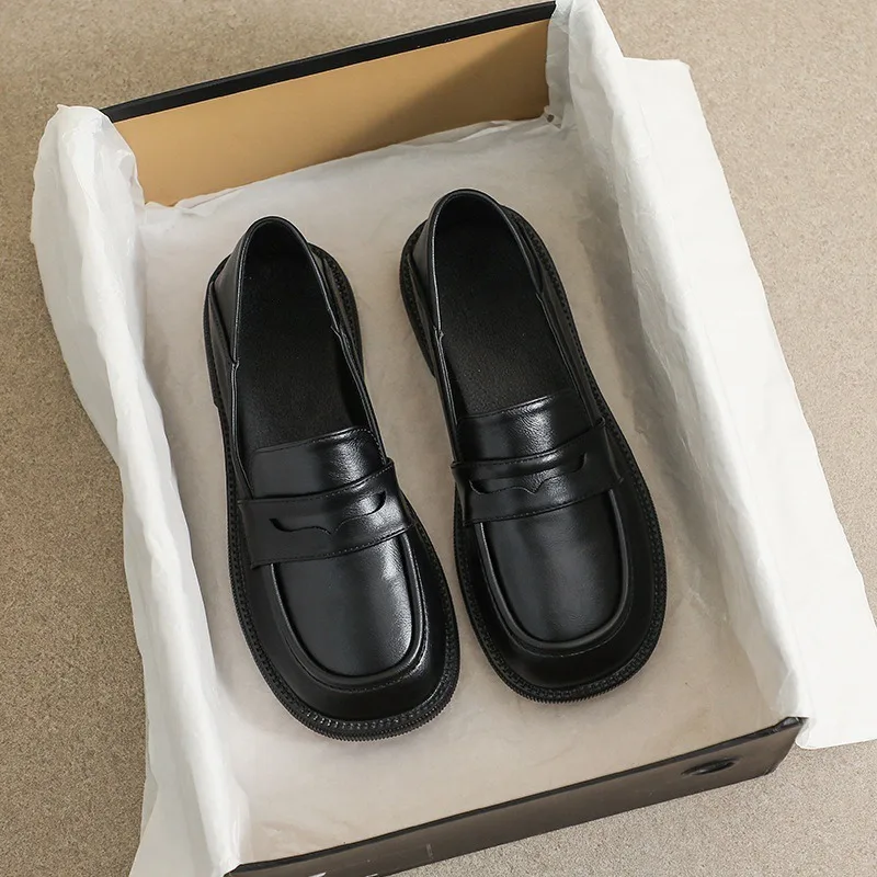 Women's Soft Sole Loafers - Comfortable Slip-On Flats, Suitable for Commuting and Casual Wear, Minimalist Design, Mother's Shoes