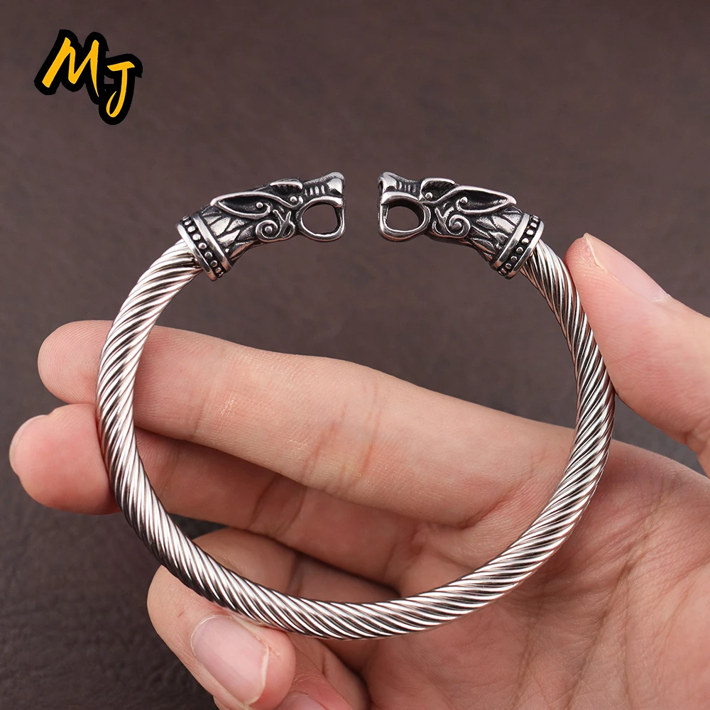 

Simple Nordic Viking Wolf Bracelet Men's Stainless Steel Scandinavian Adjustable Bangles Creative Amulet Jewelry Gifts Wholesale