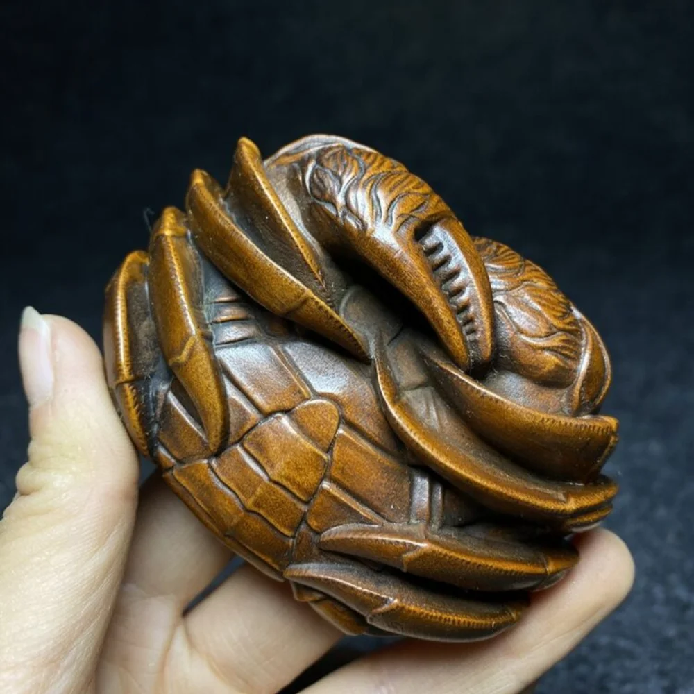 

Chinese Collectable Boxwood Hand Carved Wealth Crab Figure Statue Netsuke Old