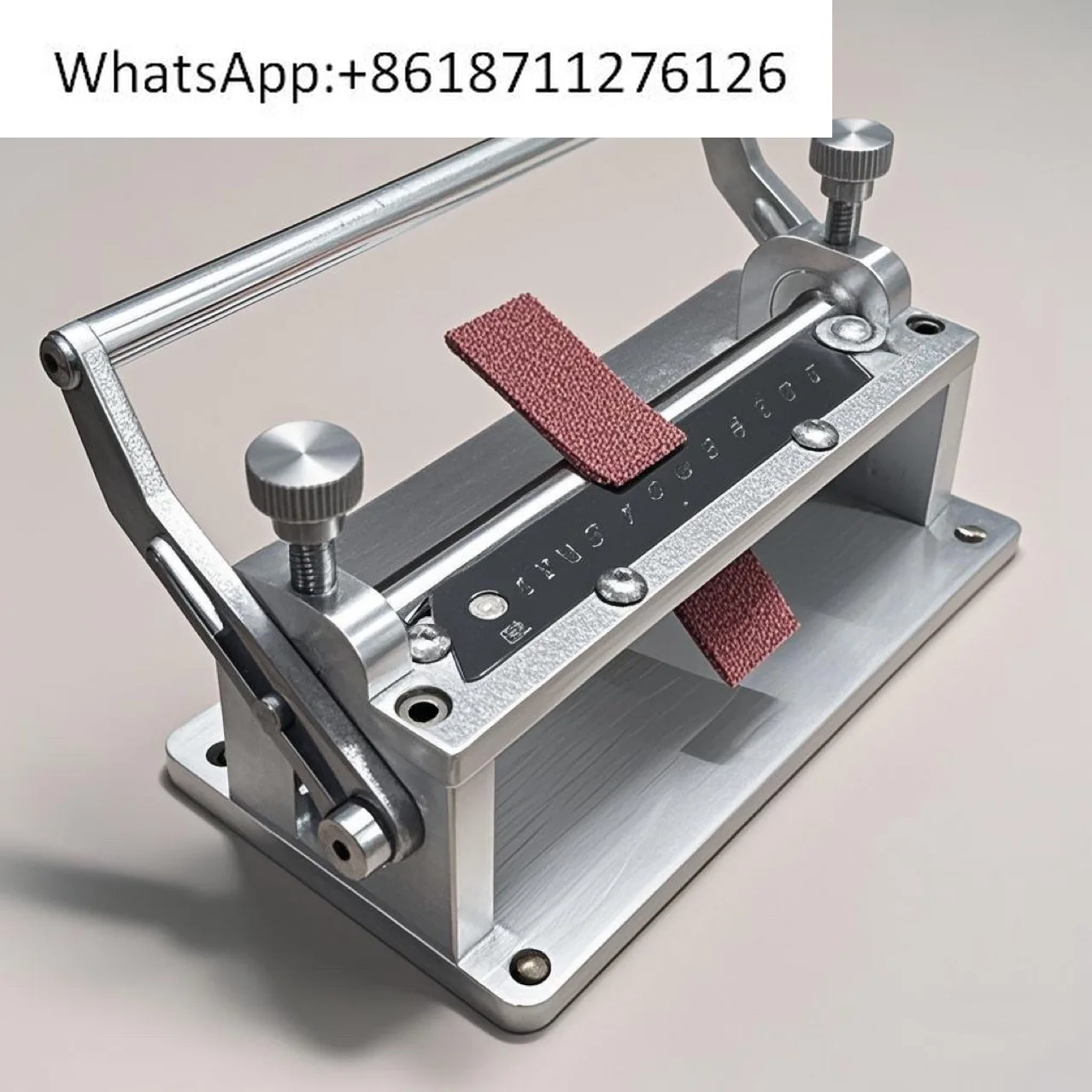 

Manual leather thinning machine, cowhide material, soft and hard horse hip vegetable tanned belt, strap, cut evenly