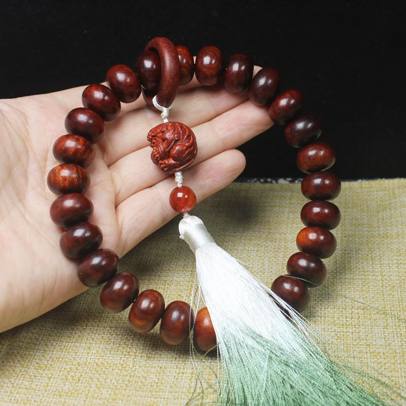Zambian rosewood and blood sandalwood beads car hanging ornament with a running ring, a wish-fulfilling hand-held car pendant an
