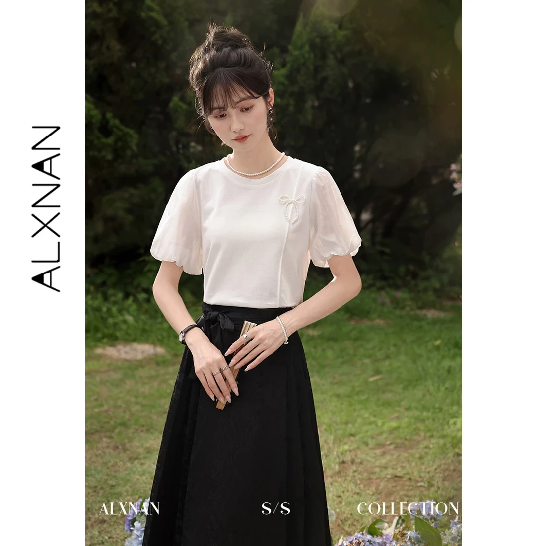 

ALXNAN White T-shirt Women Round Neck Puff Sleeve Cotton T-shirts Summer Loose-fit Pearl Bow Design Short Sleeve Tops VL35915