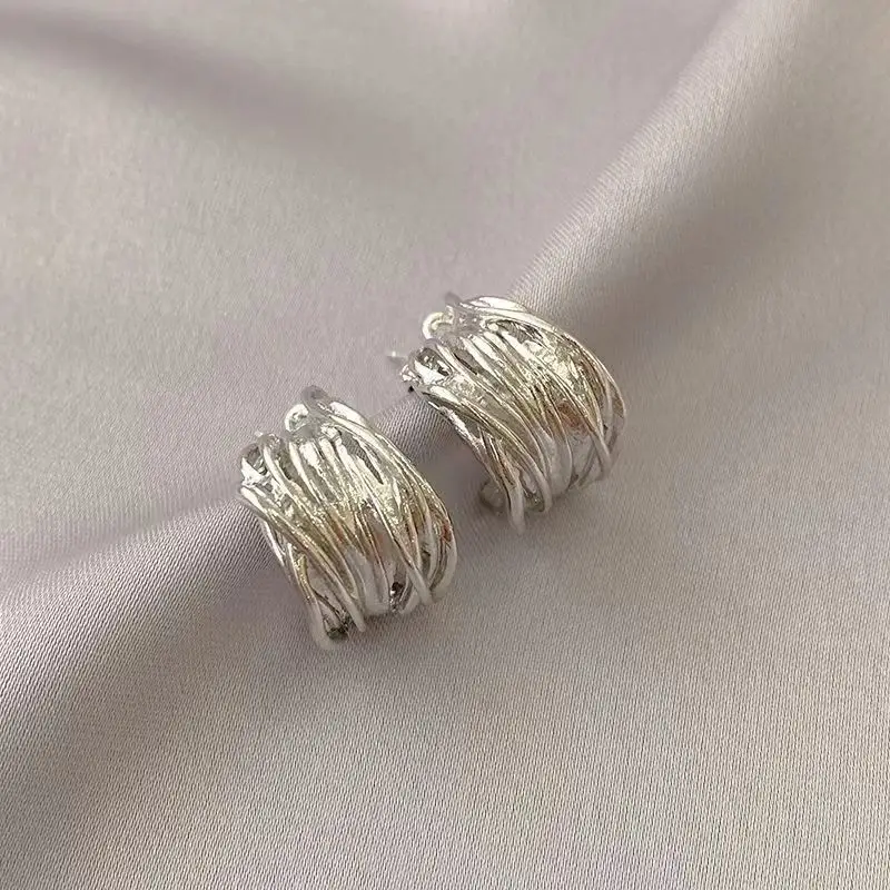 

Серьги-гвоздики в форме катушки из стерлингового серебра 925 пробы, модный элегантный роскошный дизайн, подарок для девочек, новый стиль, серьги для женщин