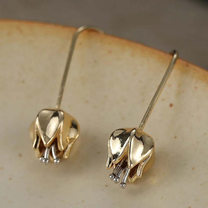 Minimalist Flower Bud Women's Earrings Simple Countryside Style Versatile Metal Earrings Fresh Elegant Jewelry Accessory
