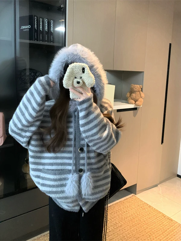 

plus Size Women's Striped Knitwear Coat Winter Hooded Jacket Thickened Sleeve Long Sleeve Casual Style Korean Version Outerwear