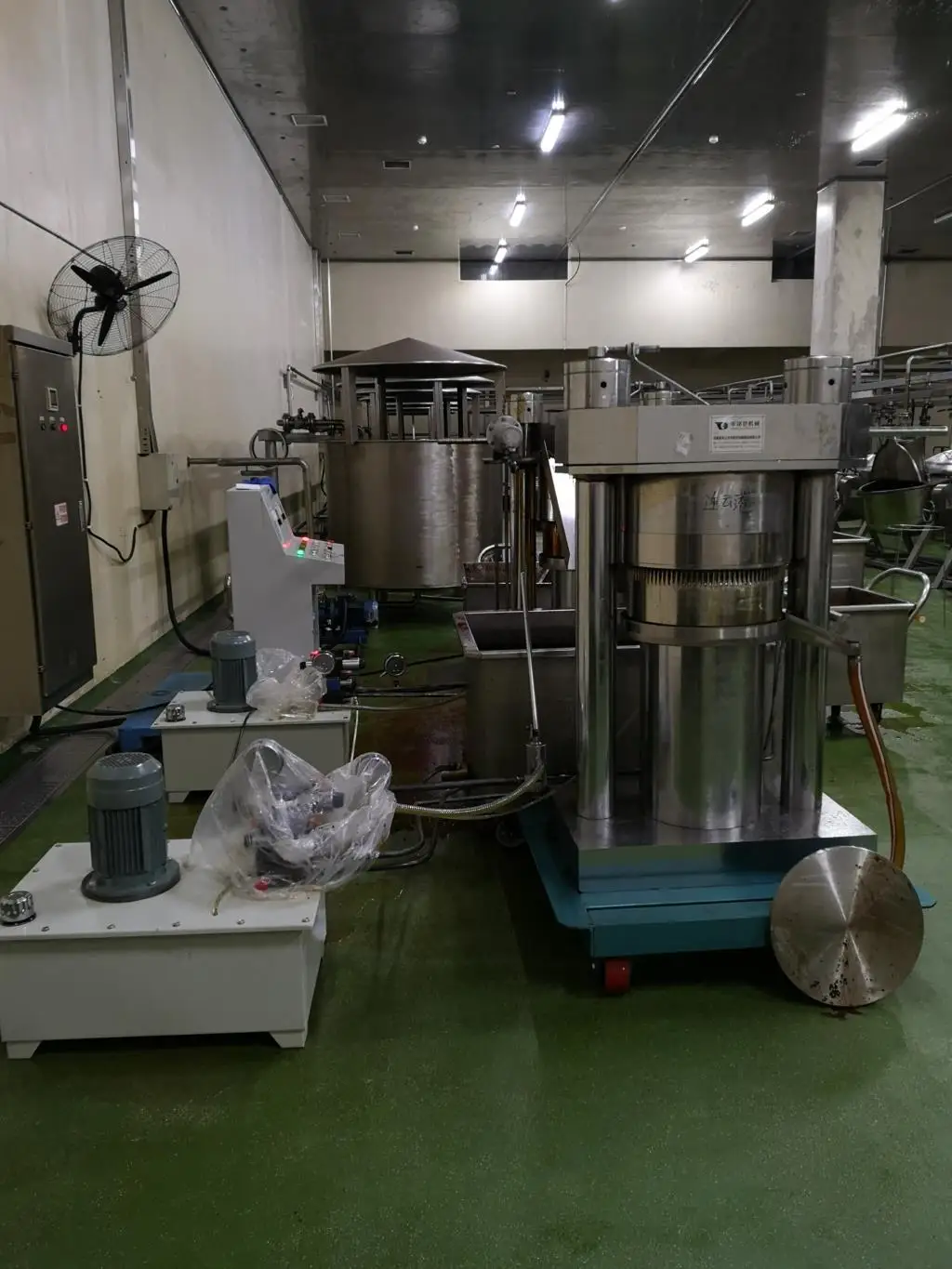 Sunflower Oil Pressing And Refining Machine China Oil Press Machine  Home Use  Hydraul Oil Press