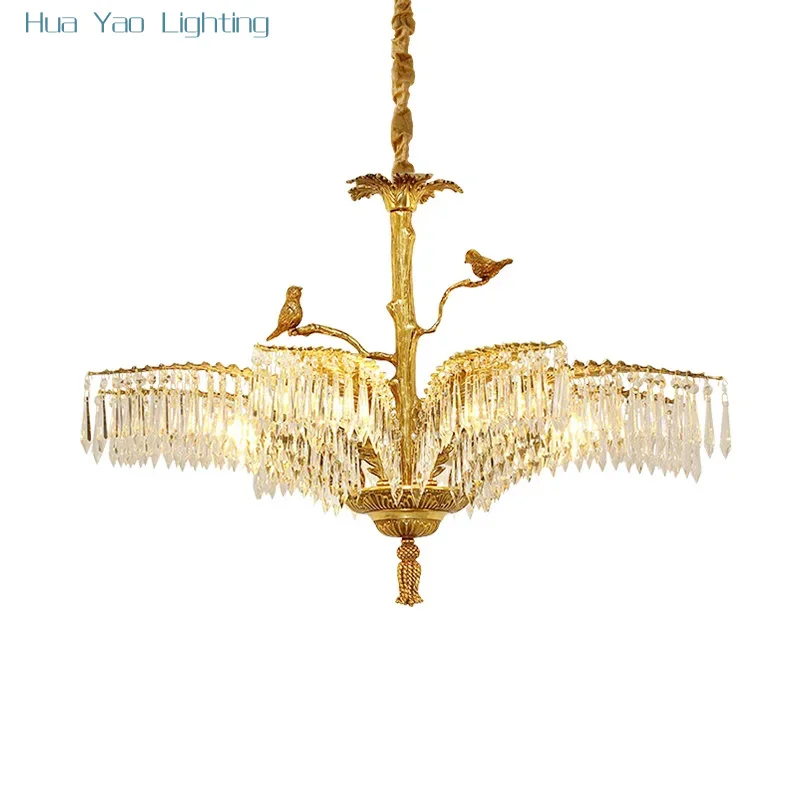 

Французская золотистая латунная люстра с украшением в виде птицы, хрустальный подвесной светильник для гостиной и европейского художественного ресторана
