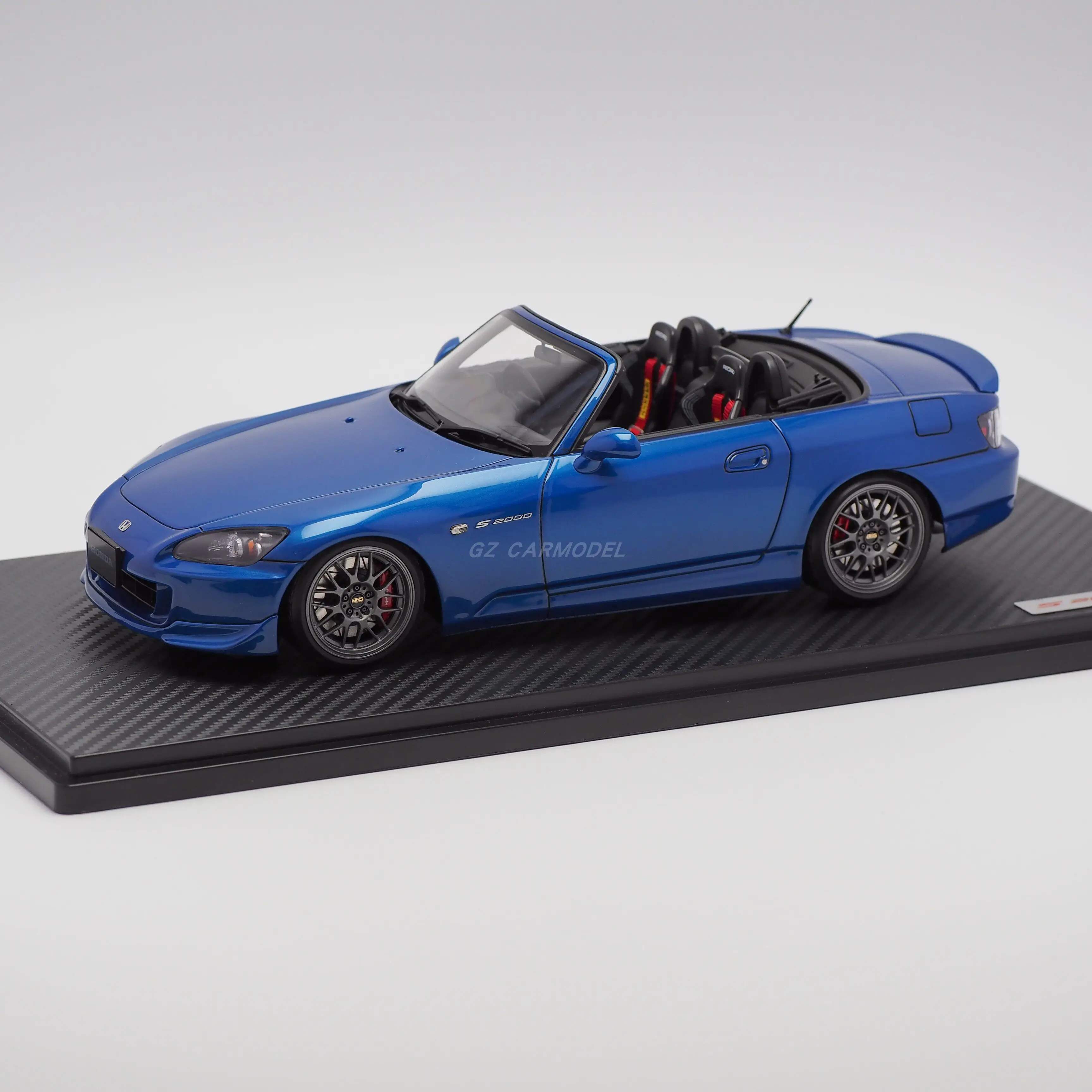 

IG 1:18 S2000 AP2 Blue Metallic IG2586 Simulation Limited Edition Resin Metal Static Car Model Toy Gift