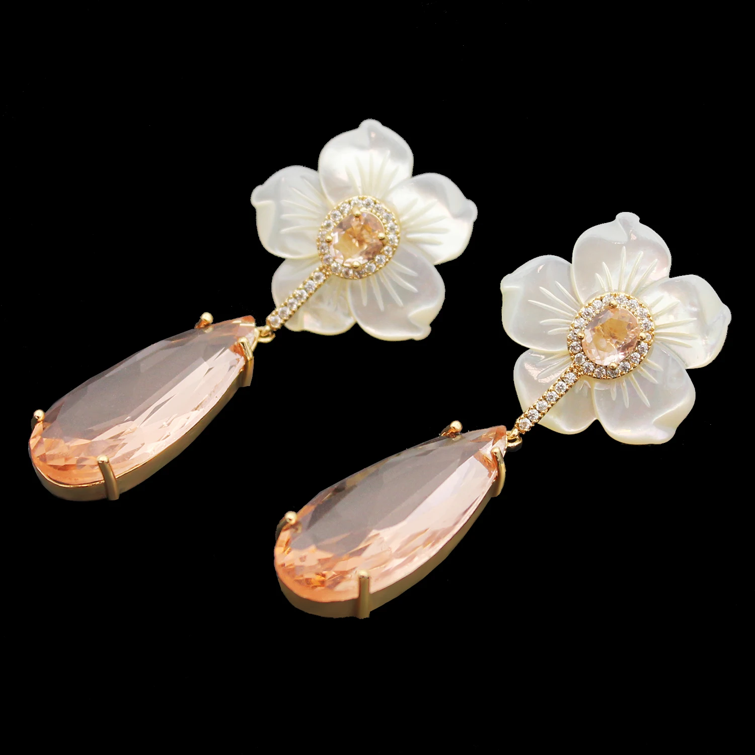 

Shell Flower Water Drop Dangle Earrings for Women Designer Jewelry Elegant Party Accessories Female Gift