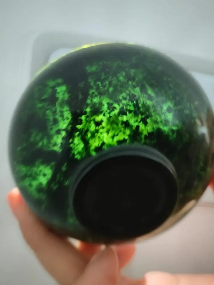 

RARE CHINESE GREEN JADE BOWL