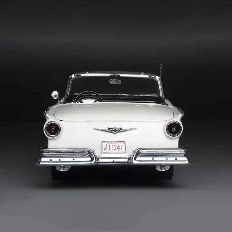 Diecast 1/18 Scale 1957 Ford Fairlane Alloy Car Model Adult Fans Collection Souvenir Gifts 1346#