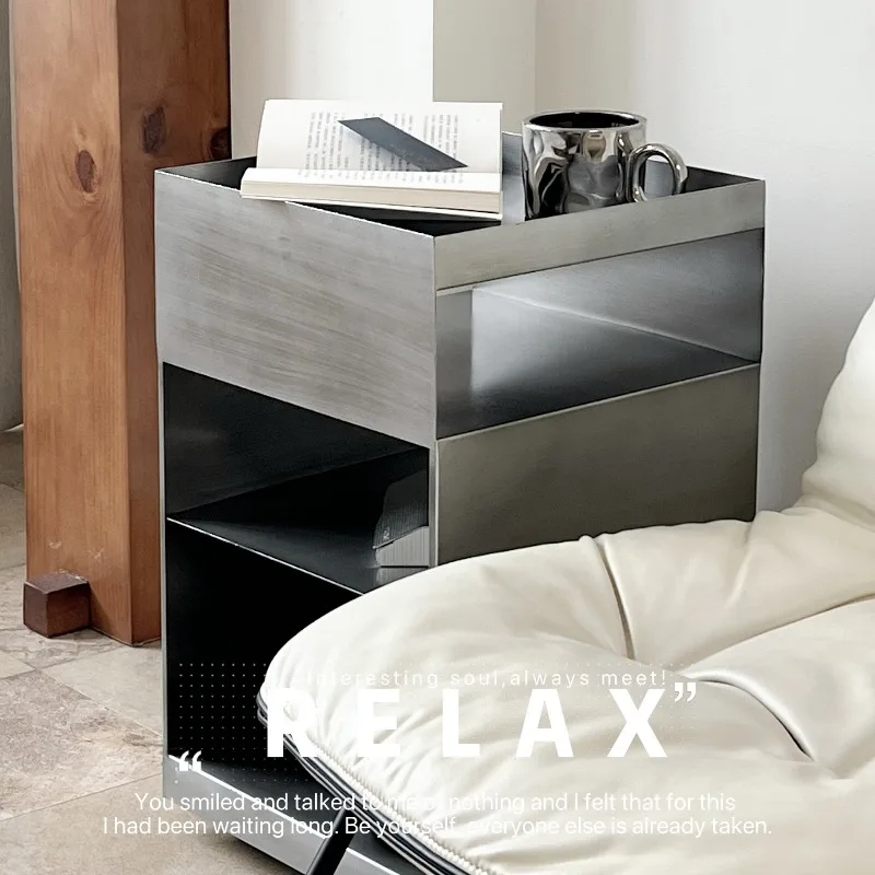 Bauhaus Minimalist Iron Side Table Movable Metal Corner Stand Compact Nightstand for Living Room Bedroom Apartment Coffee Tables