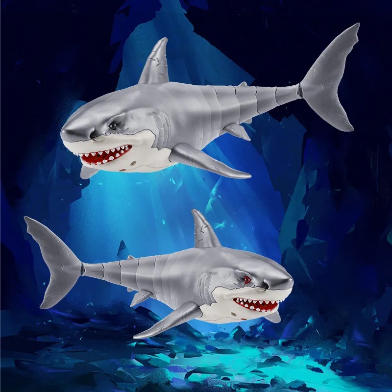 ZURU Robo Alive Simulation Shark Swinging in Water Model Giant Toothed Shark Toy Boy