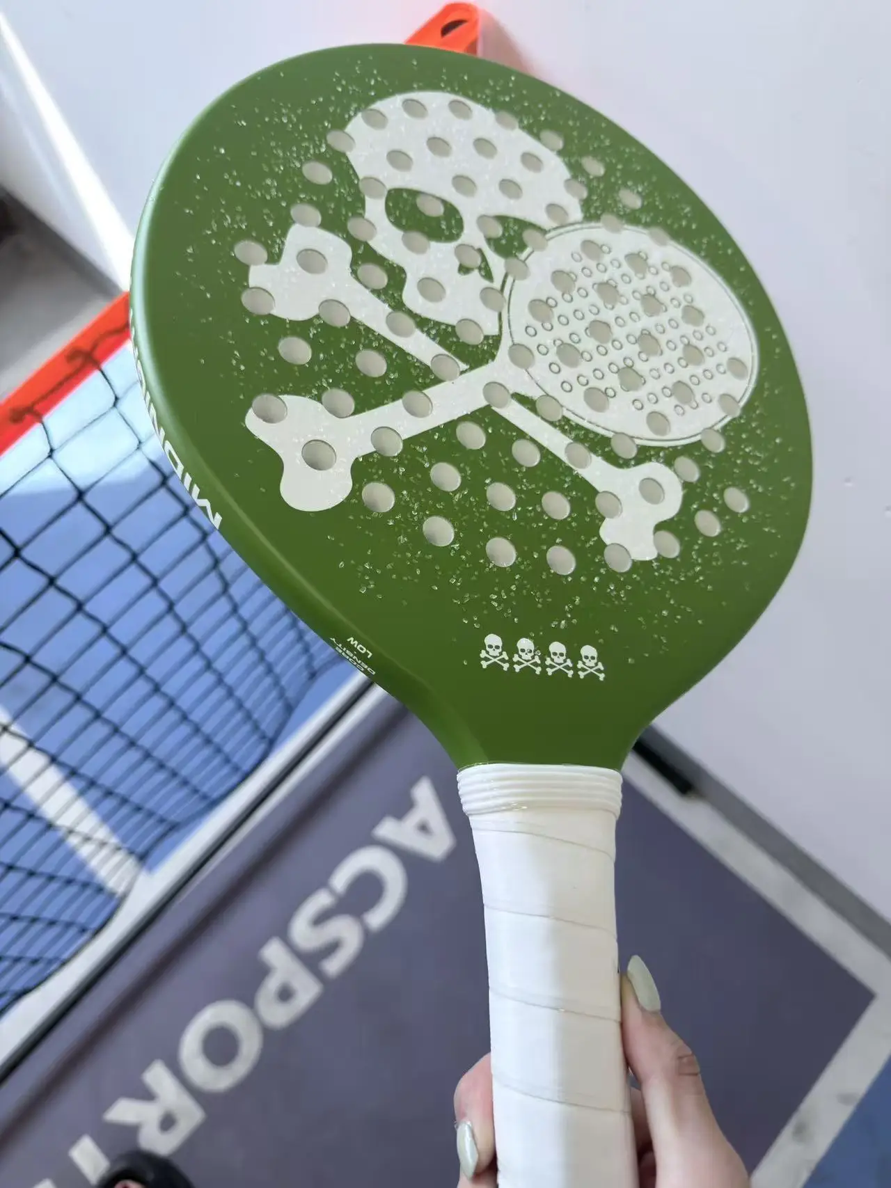 Textured Grit Surface Platform Tennis Paddle, Skull & Crossbones Print Perforated Carbon Fiber Platform Paddle for Outdoor Sport