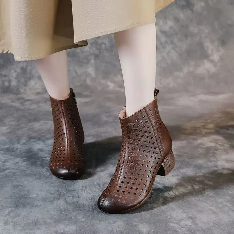 

Женские крутые ботинки из натуральной кожи с круглым носком на блочном каблуке в стиле ретро, весна-лето, новая пещерная обувь, универсальные ботильоны на молнии