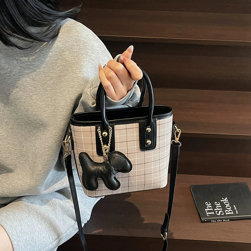 

Новые роскошные женские сумки на плечо из синтетической кожи, тонкая сумочка через плечо с золотой цепочкой и магнитной застежкой, сумки для вечеринок