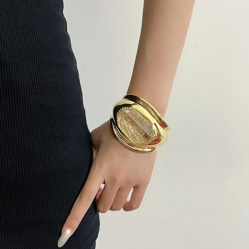 niche retro natural crystal big gem wide version gold bracelet light luxury high sense exaggerated opening bracelet wholesale