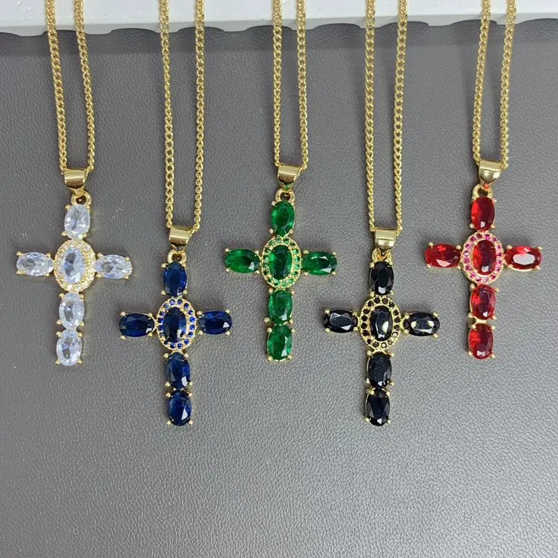 

New Creativity Light Luxury Zircon Cross Pendant Necklace for Women Dazzling Crystal Charms Religious Fashion Jewelry Gifts