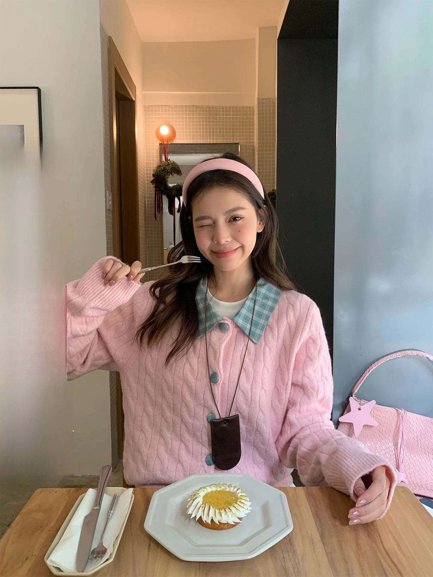 

Women's Knitted Sweater Cardigan Long Sve Slim Fit Pastel een And White Striped Twist Korean Sle Winter Outerwear