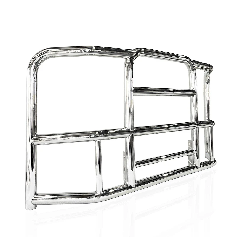 

Аксессуары для грузовиков: передний бампер-кенгурятник, защита от оленей