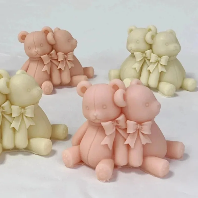 Back-to-back Lover Bear Pattern Silicone Mold Handmade Candle Soap Gypsum Decoration Resin Molds DIY Chocolate Decoration Mould