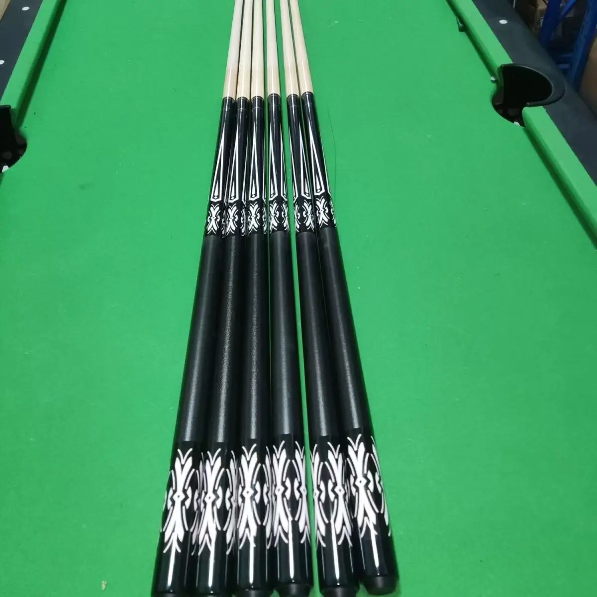 عظة بلياردو من خشب القيقب عالي الجودة مع عمود من ألياف الكربون ومفصل فولاذي 13 مم تصميم خفيف الوزن لحمام السباحة والسنوكر #4