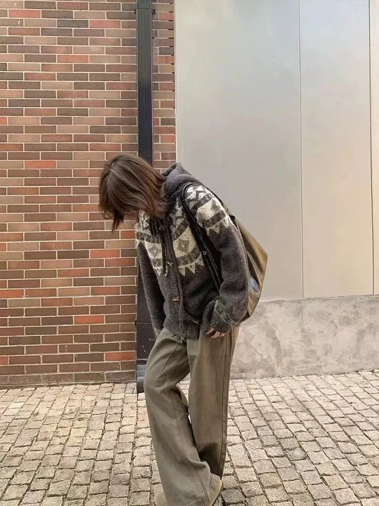 Mantel Sweter Rompi Tebal Kancing Tanduk Kerbau Longgar Jacquard Antik Musim Semi Musim Gugur Wanita Korea