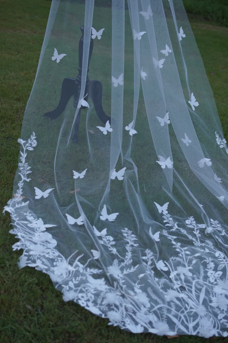 Elegant 3D Lace Wedding Veil 3 Meters Long 1.5 Meters Wide One Layer White Ivory Bridal Veil with Comb Wedding Accessories