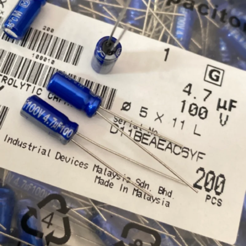 10PCS-100PCS  4.7UF 100V Fever Sound Capacitor 100V4.7UF 5 * 11 AM Flash Blue Robe