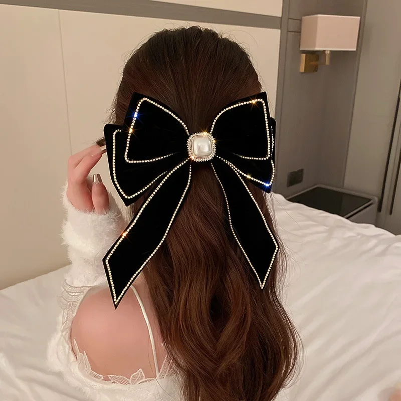 Perni di capelli con fiocco in velluto coreano Clip di capelli con perle di strass in tessuto per donne gioielli di lusso Clip a molla accessori per