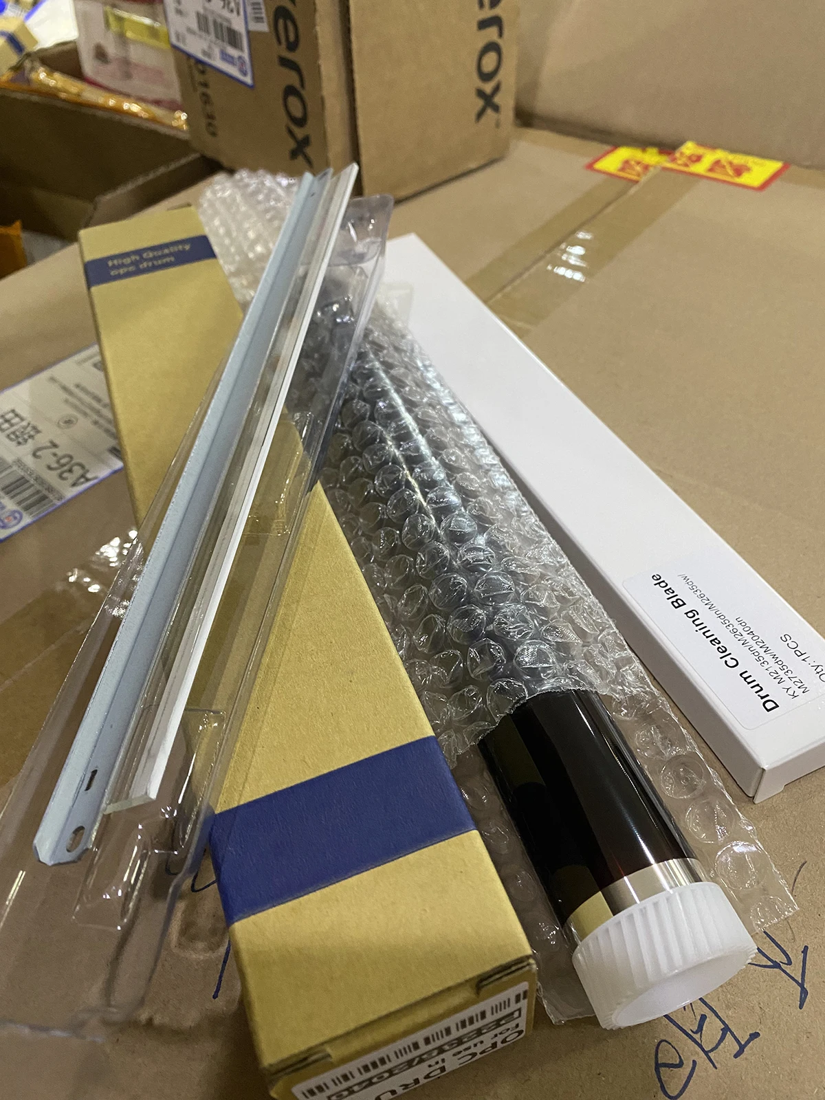 

1 компл. DK-1150 DK1150 чистящее лезвие OPC DRUM для Kyocera ECOSYS P2040 P2235 P2335 M2040 M2135 M2235 M2540 M2635 M2640 M2735 M2835