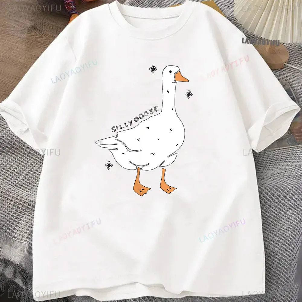 Above Good Tee Funny Silly Goose Cute Goose Lover Gift Unisex Shirt Women Men T-Shirt Funny Print Tops Men Women Kawaii Clothes