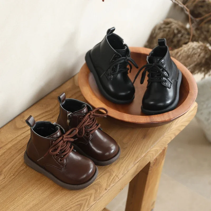 

Children Short Boots for Girls Boys 2025 Winter New Fashion British Style Soft Sole Anti-slippery Versatile Trendy Leather Shoes