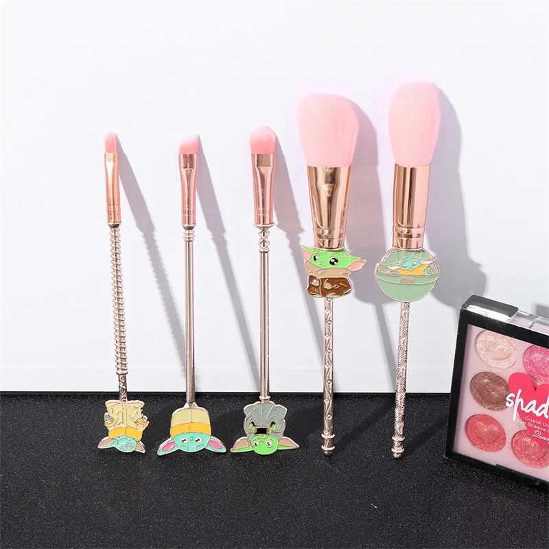 5pcs/set Mandalorian Baby Yoda Makeup Brush Cosmetics Beauty Tools Star Wars Kawaii Action Figure Anime Gift For Girlfriend