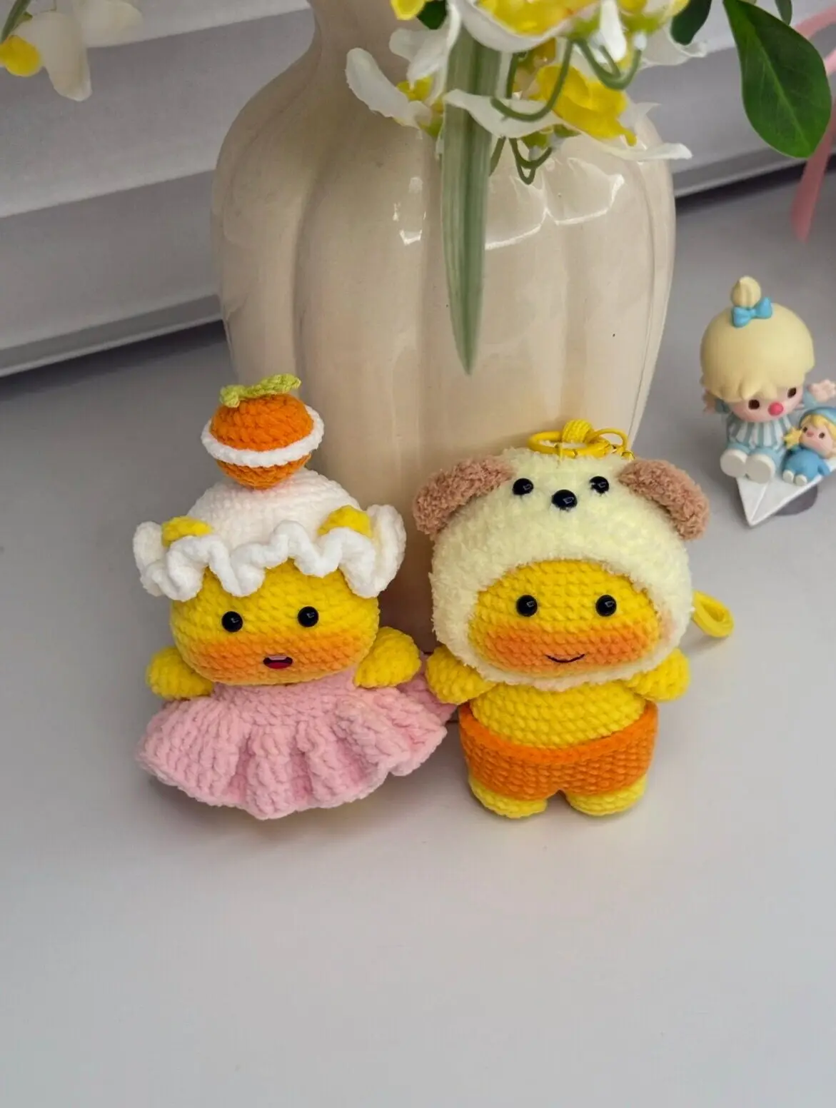 pingente-de-bolsa-de-boneca-fofa-feito-a-mao-em-croche-presente-criativo-para-casais-kit-de-materiais-diy-fio-looloo-water