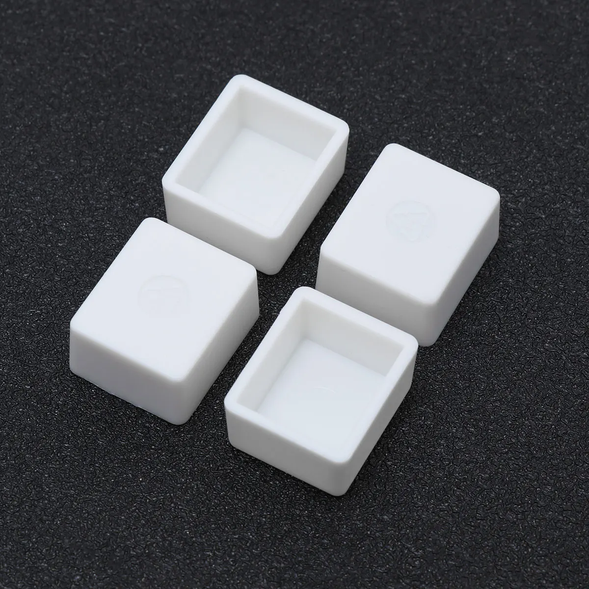 

100pcs Watercolor Pan Sets Empty Half Pans For Solid Paints Durable Portable Art Supplies Sketching Tools Watercolor Painting