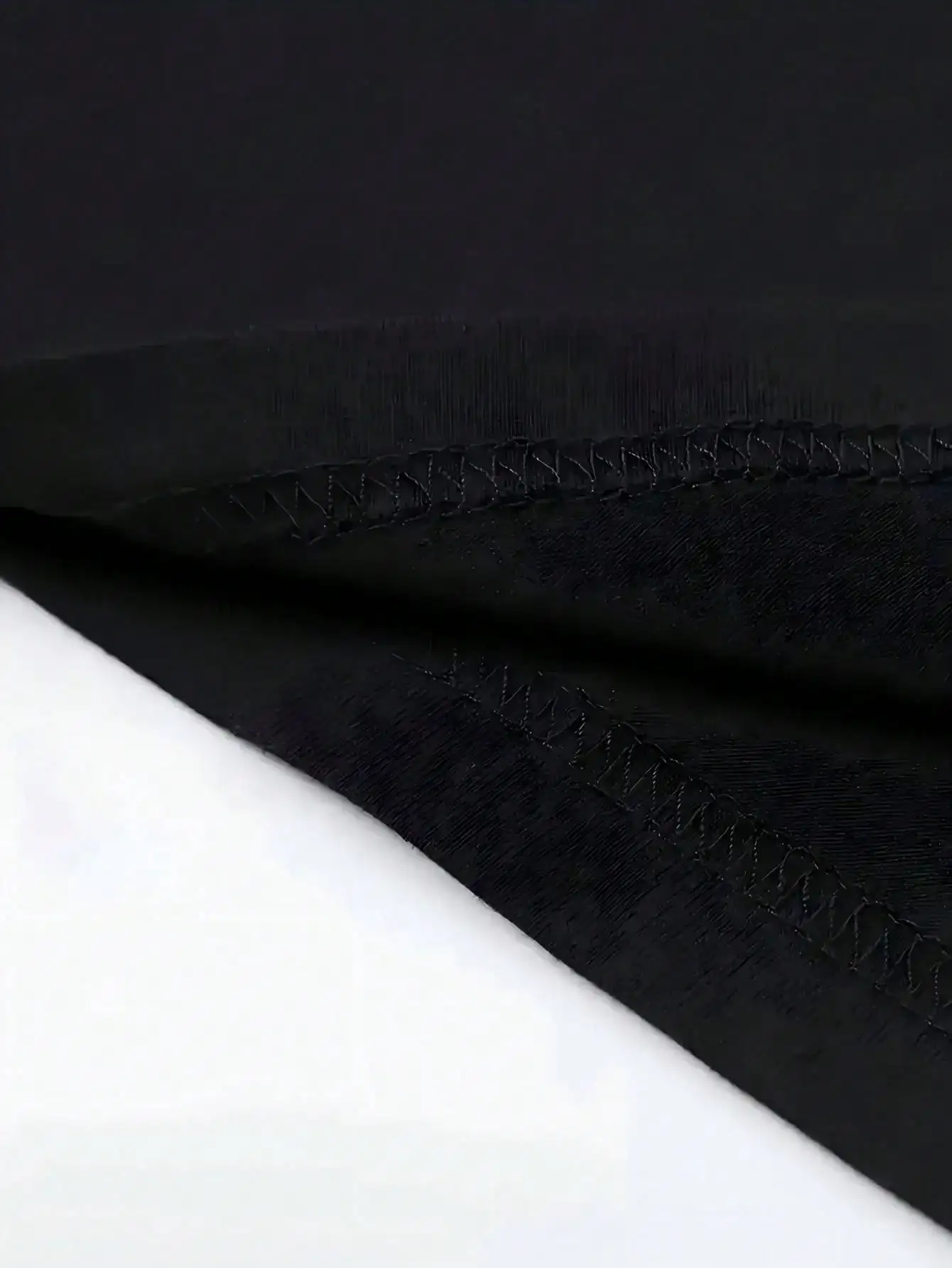 تي شيرت نسائي لعيد الميلاد الثمانين تي شيرت عتيق 1945 مطبوع عليه زهور تي شيرت غير رسمي فضفاض مناسب للغسالة هدية احتفال بعمر 80 عامًا