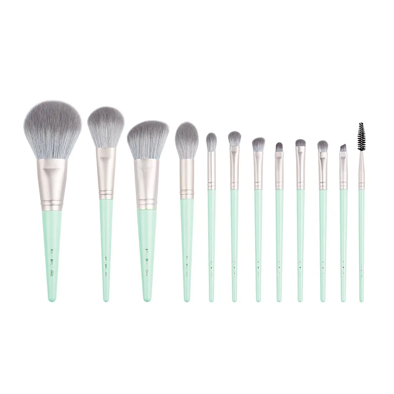 Synthetic Hair Aluminium Tube Solid Wood Baking Paint Handle 12Pcs Light Green Series Makeup Brush Set Spot Sale