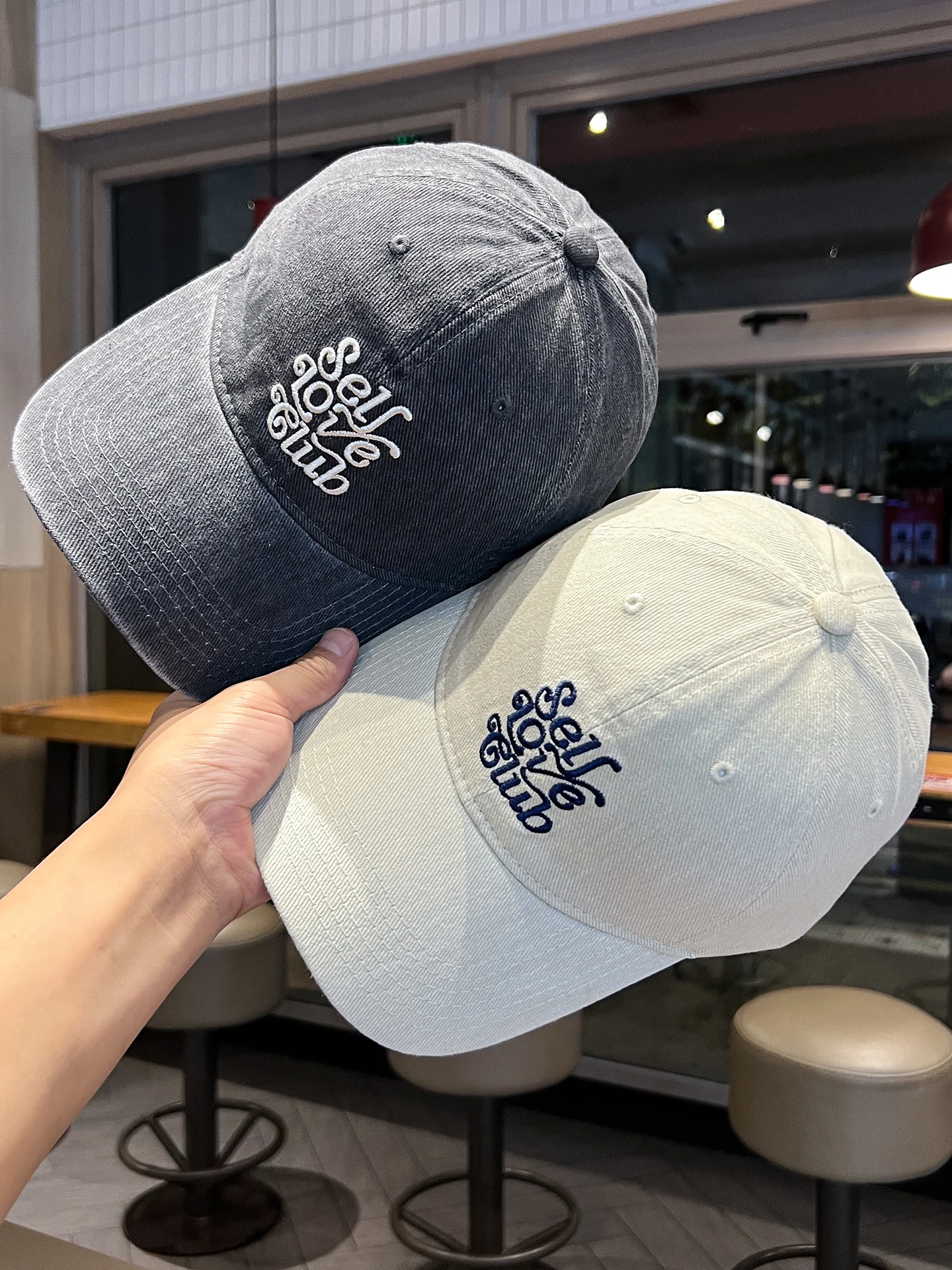 

Versatile Soft Top Baseball Cap for Men and Women, Simple Embroidered Letter Sun Hat