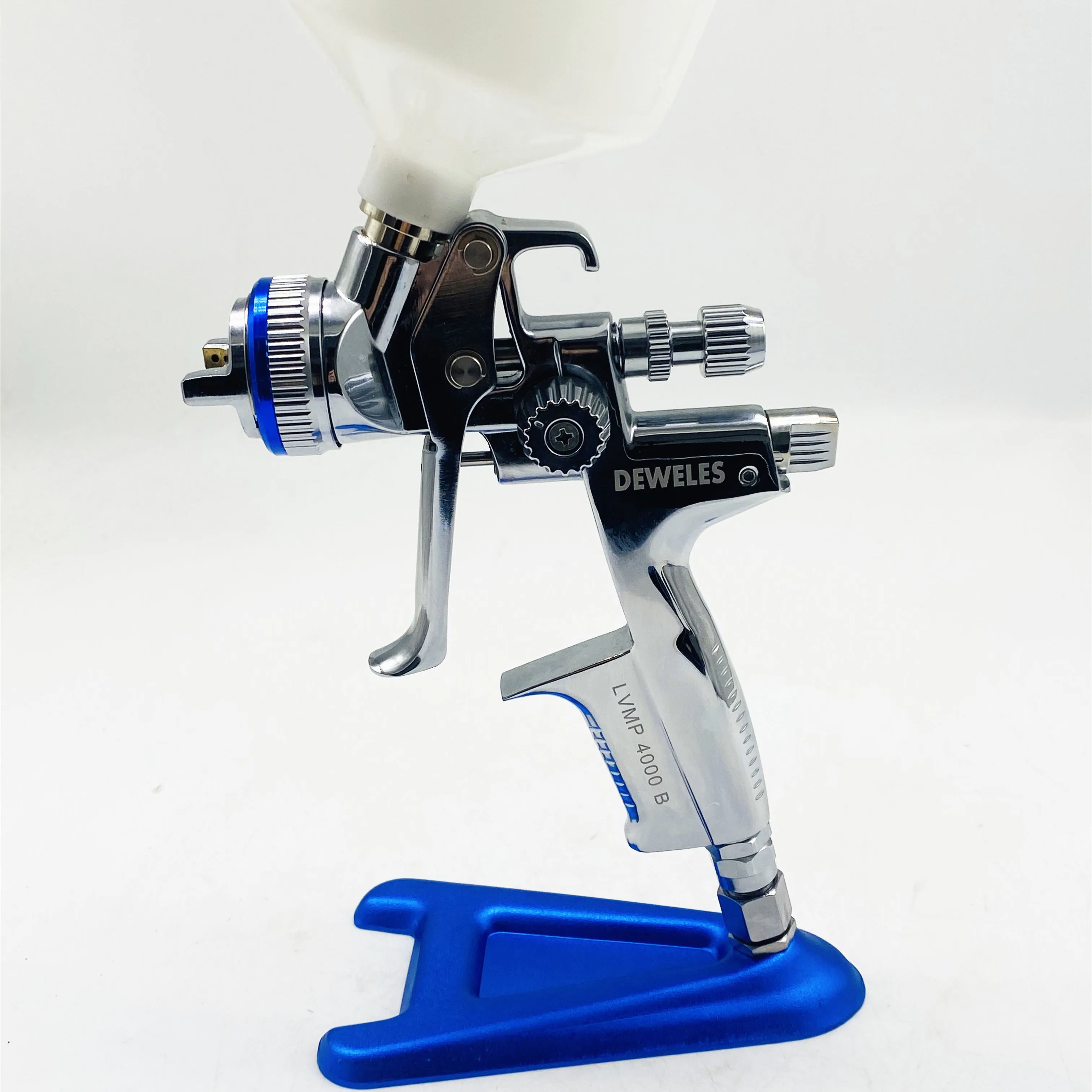 DEWELES High quality Paint Spray Gun Gravity 1.3mm /1.7mm With 600CC Plastic Tank Repair Air Tools Low Pressure Airbrush