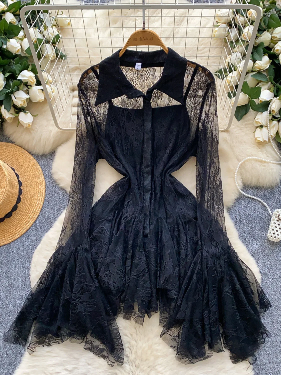 

Женская сексуальная кружевная блузка, весна-осень, отложной воротник, расклешенные рукава, однобортный топ с рюшами по подолу + майки, комплект из 2 предметов, новая мода