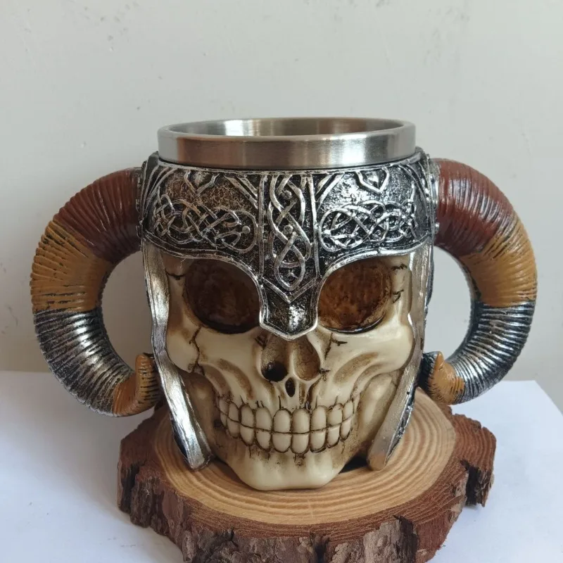 

Resin Stainless Steel Horn Water Cup