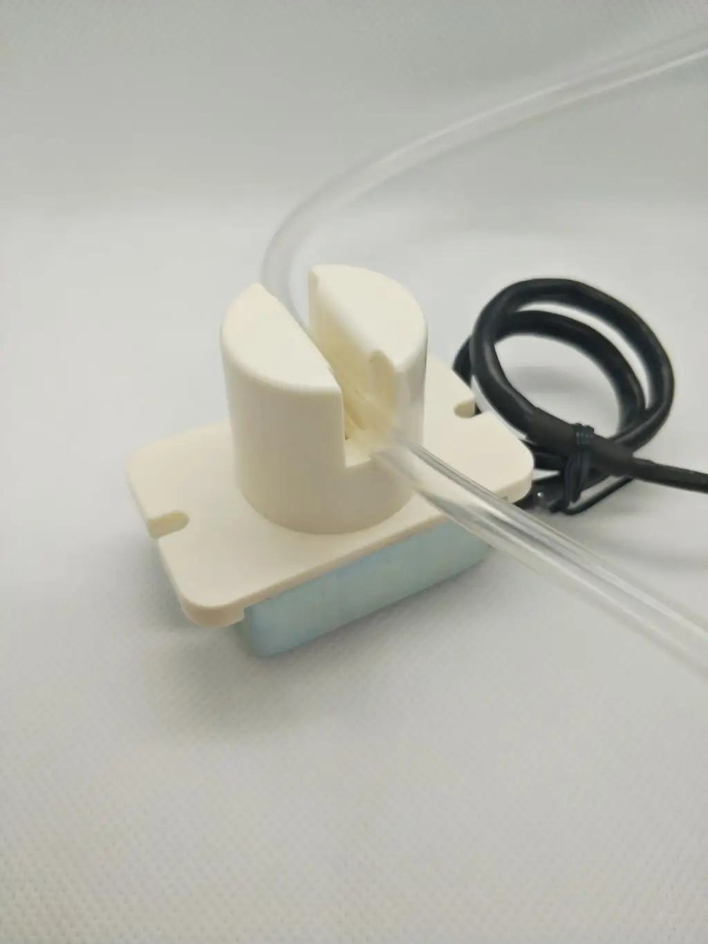Bubble sensor, hemodialyzer bubble sensor, air detector 06